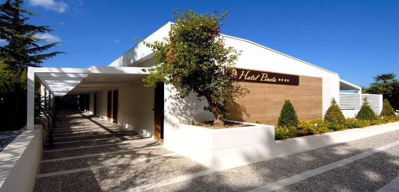 Hotel Pineta Wellness & Spa Ruvo di Puglia Dış mekan fotoğraf